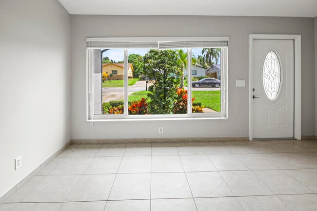 Photo - 22493 SW 56th Ave