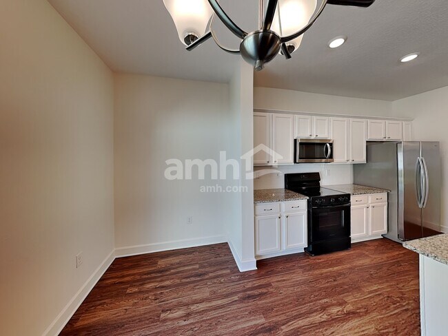 Photo - 4615 Reisswood Loop