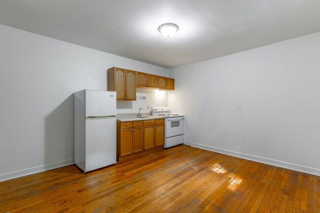 Photo - 518 E Manning St Unit Apt. 6