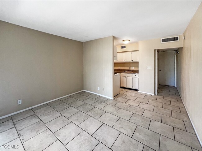 Photo - 1852 Golf View Ave Unidad 35