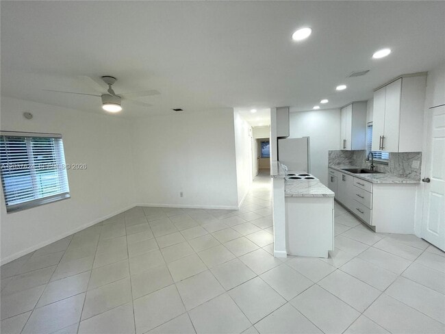Photo - 1501 NE 173rd St