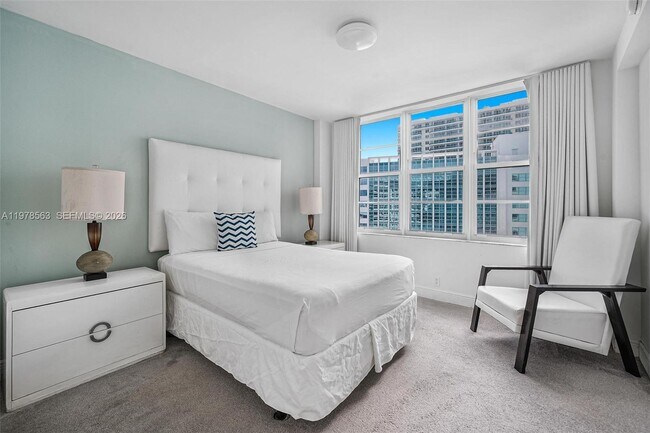 Photo - 5101 Collins Ave Unit 11M