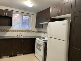 Building Photo - 4860 Plamondon Ave Unit 14