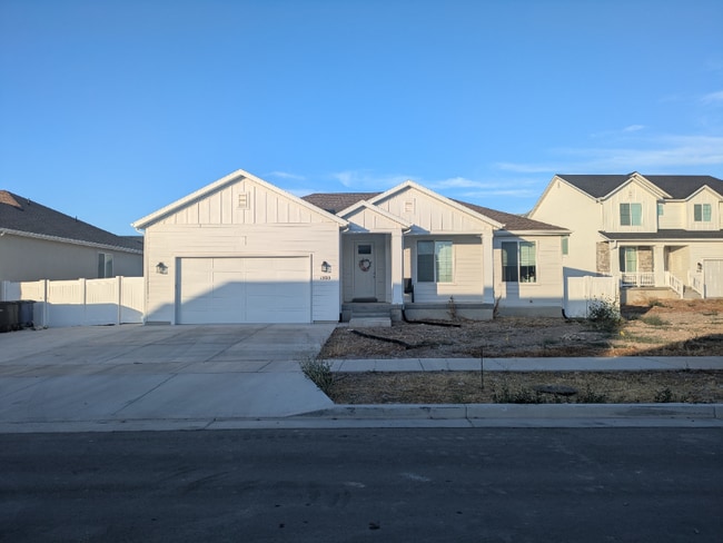 Building Photo - 1595 S 300 W Rental