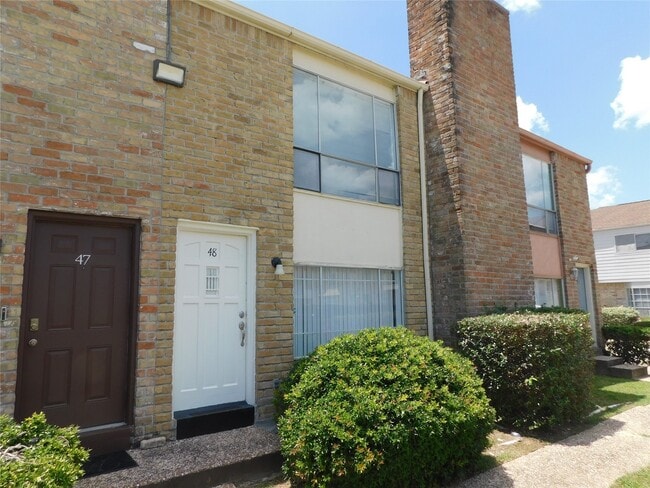 Photo - 9200 W Bellfort Ave Unidad 48