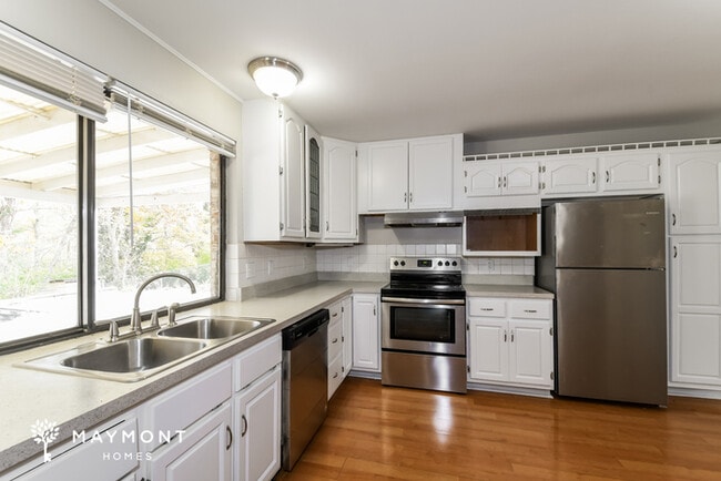 Photo - 3665 Seville Dr