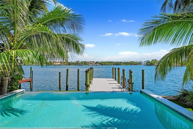 Photo - 1225 S Biscayne Point Rd