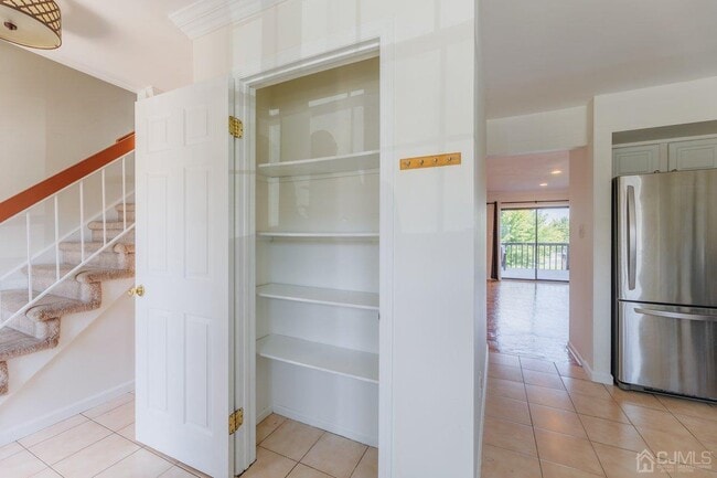 104 Maple Hill Dr