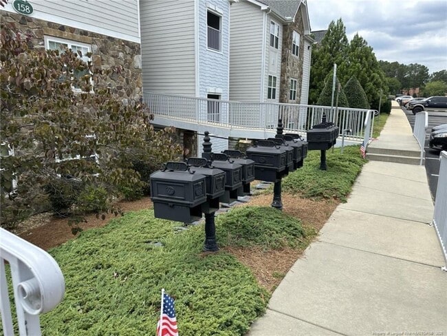 Photo - 158 Gallery Dr