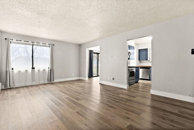 Photo - 2606 Lake Rd