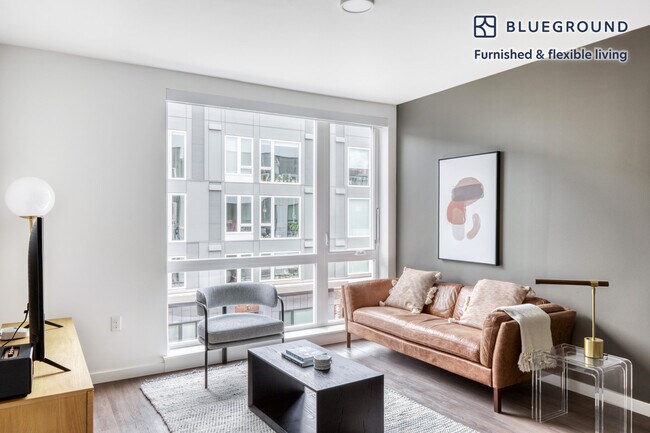 Building Photo - 2401 S Jackson St Rental