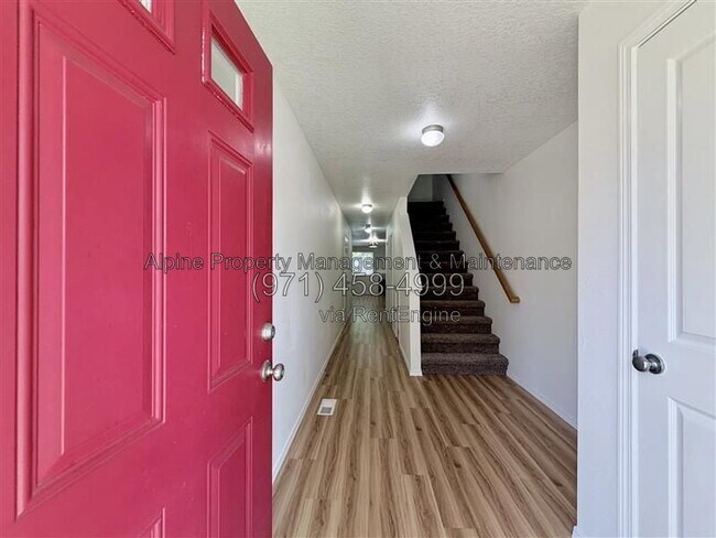 210 NW Connell Ave