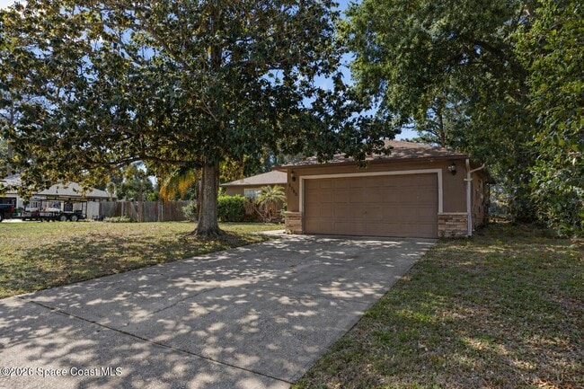 Photo - 6080 Chapman St