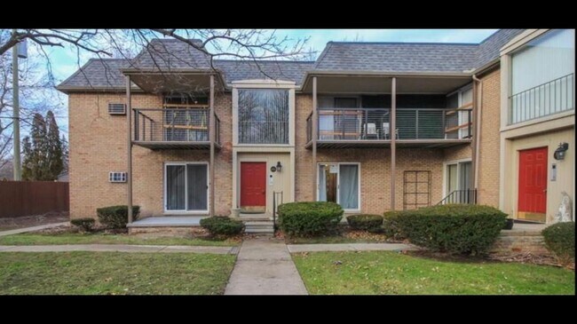 Photo - 1713 E 14 Mile Rd Condo Unit D
