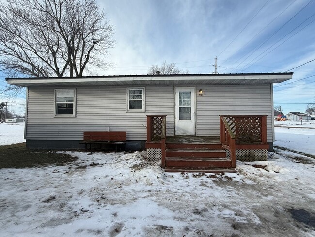Building Photo - Spacious 2-Bedroom Home in Fulton!