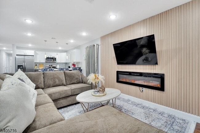 Photo - 225 S 9th St Unit 2