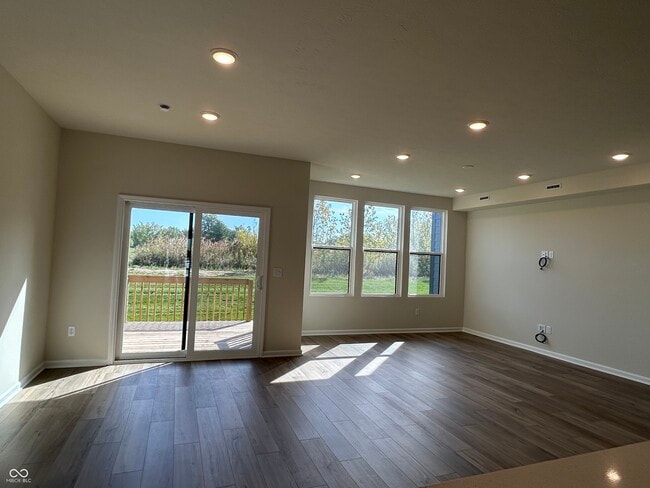 Photo - 9755 Behner Dr