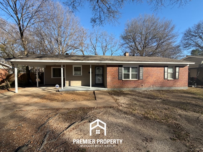 Building Photo - Charming 3BR Memphis Home with Tile Floors, Dining Area & Fenced Backyard