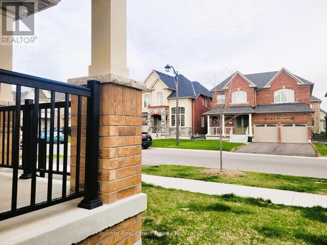 Photo - 4 Bruce Welch Ave