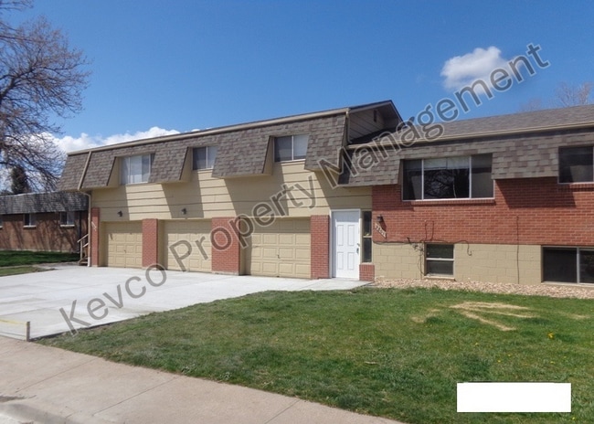 Building Photo - 2801 Stanford Rd