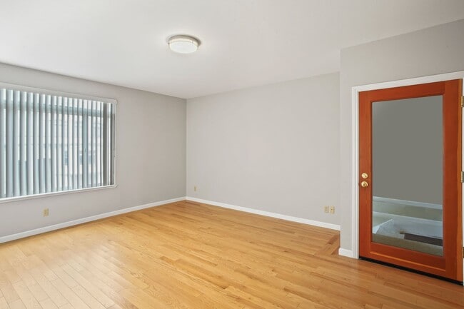 Photo - Spacious 3Bd/2Ba in SF Richmond District!
