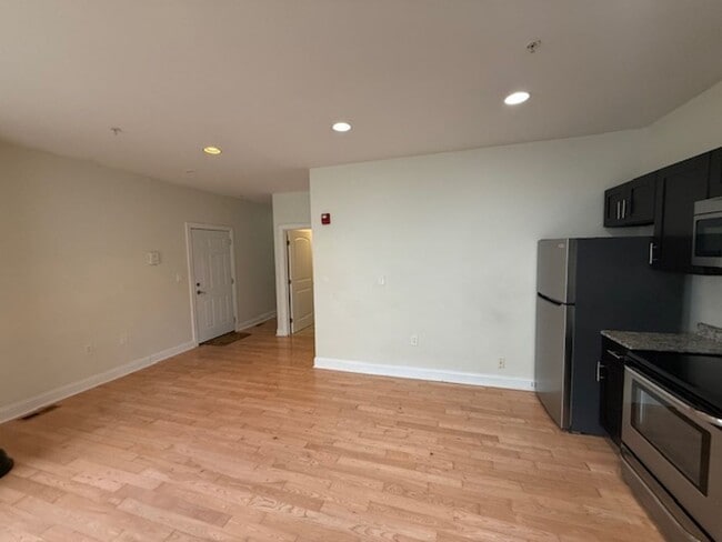 Photo - 4128 Chester Ave