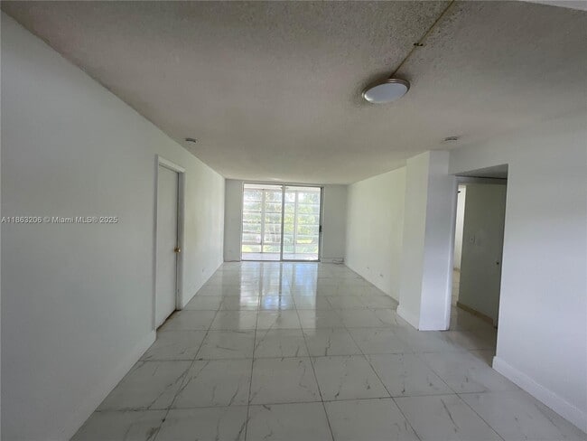 Photo - 447 NE 195th St Unit 317