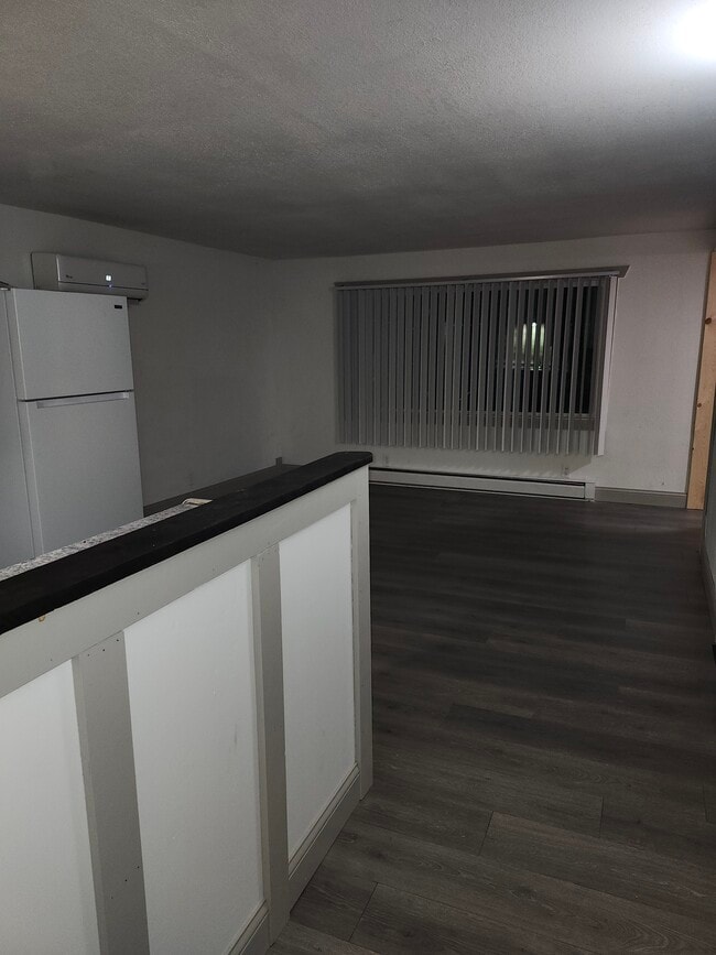 Photo - 166 S 1st St