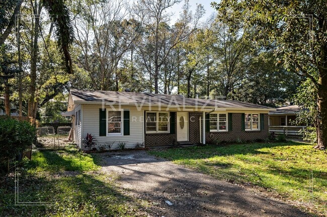 Photo - Newly Renovated 3 Bed 2 Bath Home in Mobile