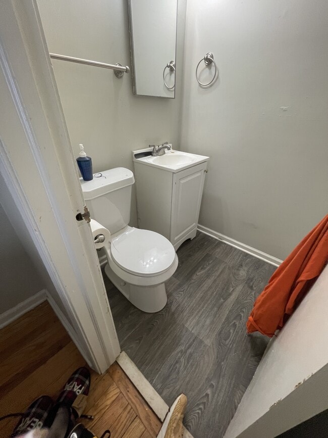 Photo - 7344 Wayne Ave