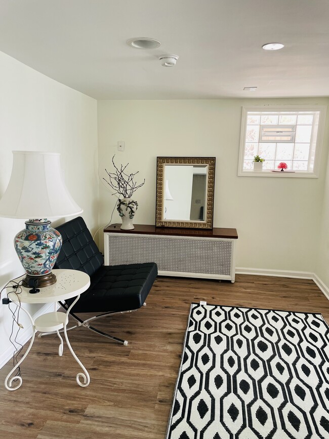 Photo - 5454 W Windsor Ave Unit In-law Suite