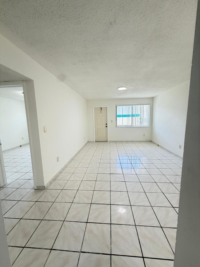 Photo - 13215 NE 6th Ave