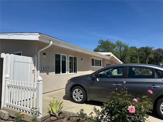 Photo - 23003 Brenford St