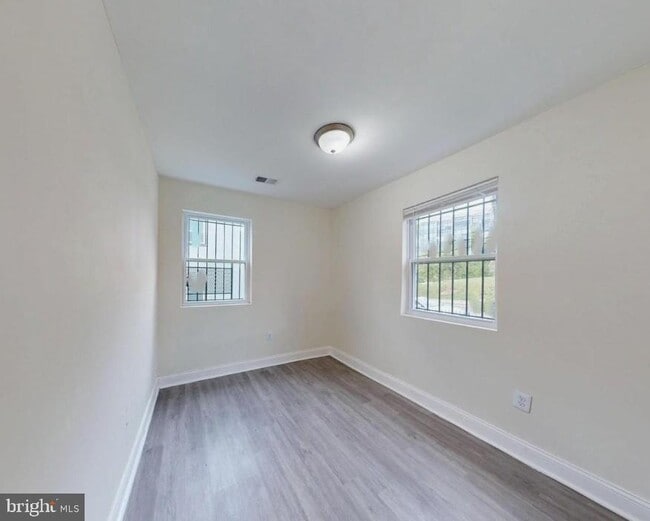 Photo - 4230 6th St SE Unit 2