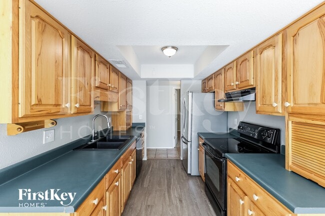 Photo - 8647 E Fillmore St