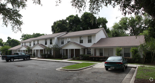 Photo - Post Oak Apartments