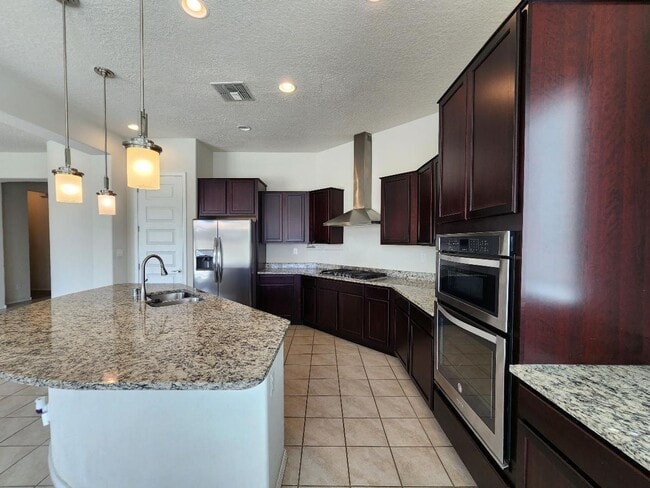 Photo - 4302 Neblina Dorada