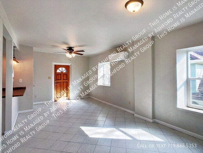 Photo - 1132 W Kiowa St Unit 2