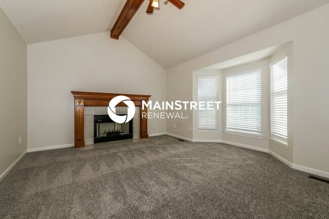 Photo - 3 Bedroom Pet-Friendly Home in INDEPENDENCE, MO with Main Street Renewal