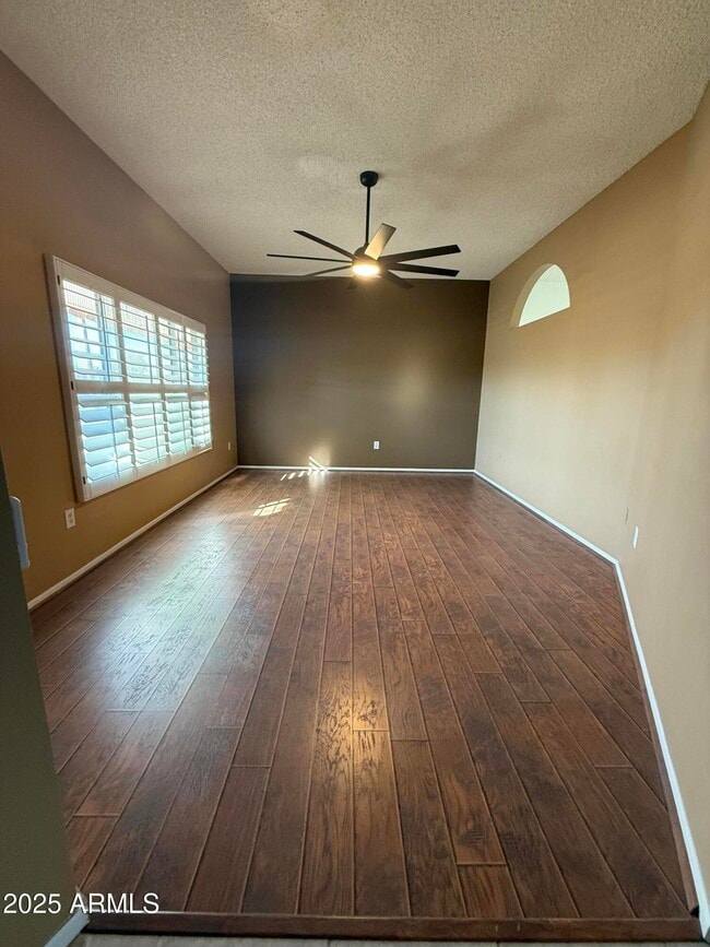 Photo - 11022 W Boswell Blvd