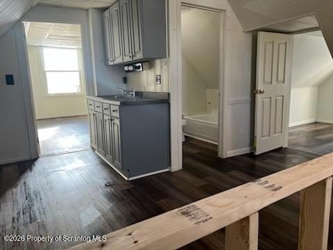 Building Photo - 1815 Ross Ave Unit 3