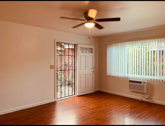 Photo - 10 W Swain Rd