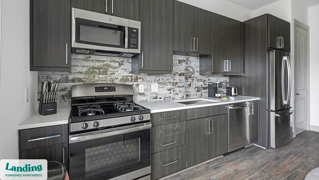 Photo - 3030 Summer St Unit 476.1403407