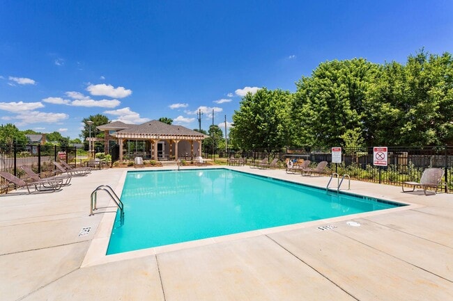 Chariot Pointe Apartments