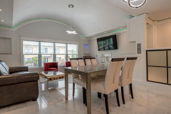 Photo - 1801 Rosenberg St