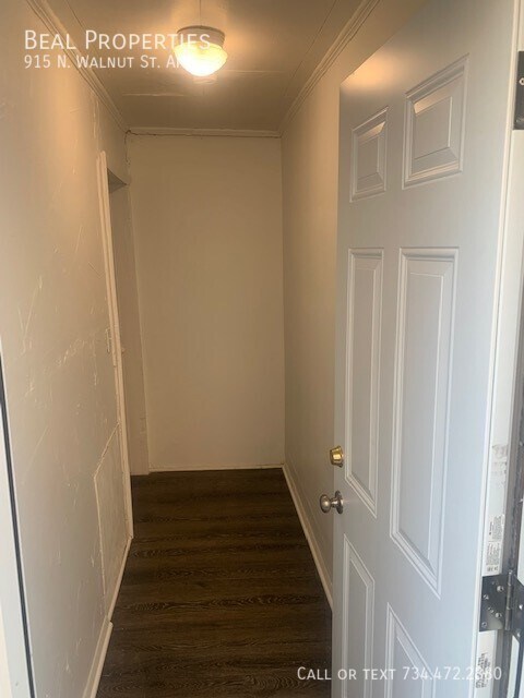 Photo - 915 N Walnut St Unidad 3