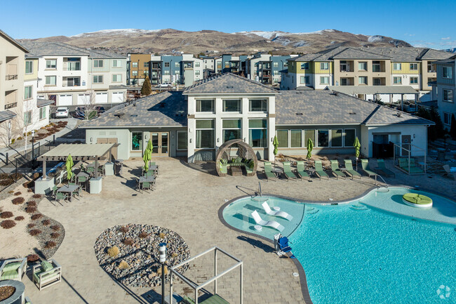 Lyfe at the Marina - Lyfe at the Marina Apartments