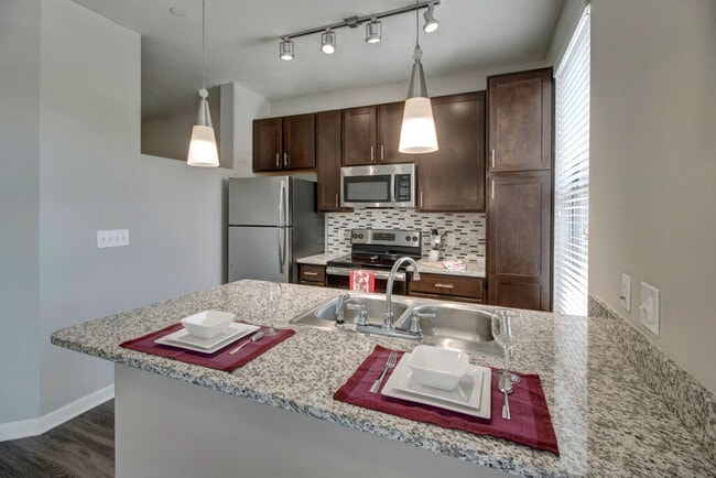 Note 16 Apartments