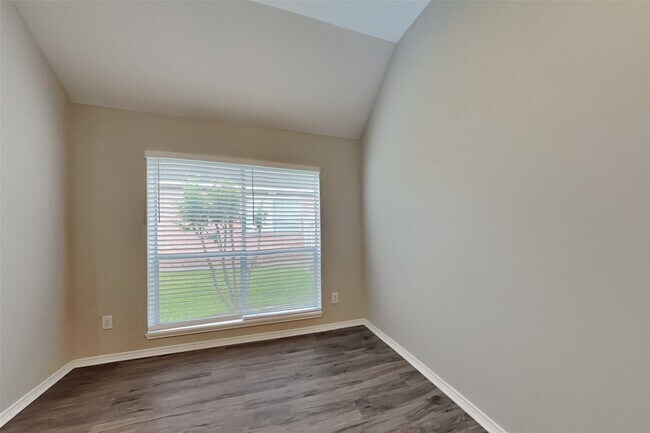 Photo - 20214 Stone Falls Ct