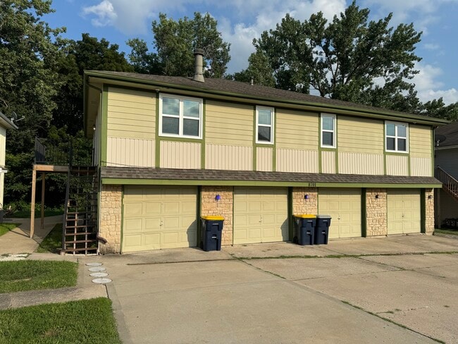 8701 - 8701 House